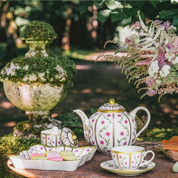 Bernardaud Royal Limoges Roseraie Assorted Plate - Picture 3 of 10